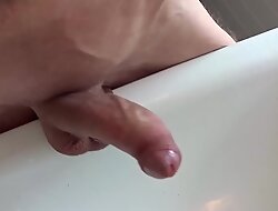 Wanking with a little pee